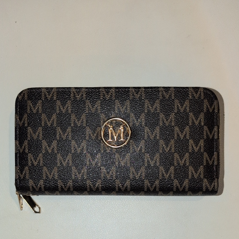 M Logo Black and Brown Women's Wallet Double Zip With Removable Wristlet NWOT